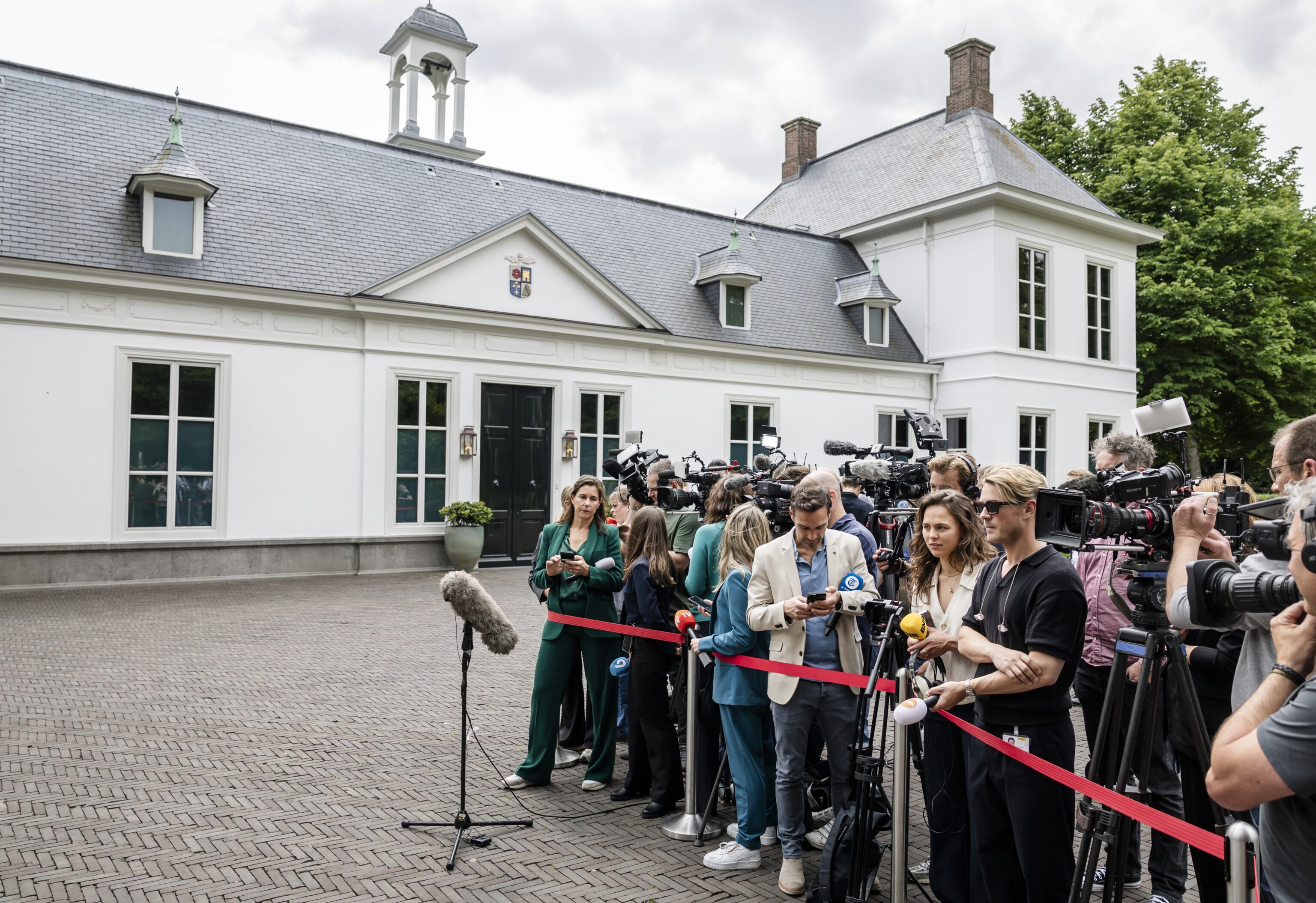 Kabinet op Catshuis bijeen voor extra ministerraad
